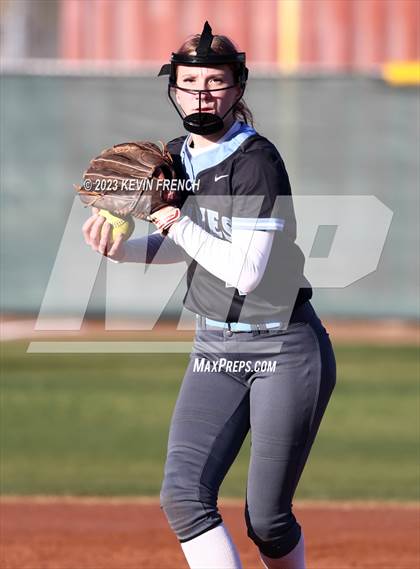 Thumbnail 2 in Peoria vs Estrella Foothills (Owls Kickoff Classic Tournament) photogallery.