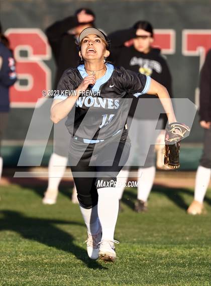 Thumbnail 3 in Peoria vs Estrella Foothills (Owls Kickoff Classic Tournament) photogallery.