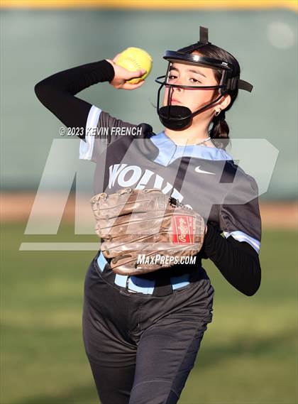 Thumbnail 1 in Peoria vs Estrella Foothills (Owls Kickoff Classic Tournament) photogallery.