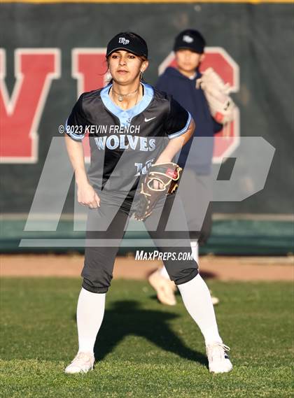 Thumbnail 2 in Peoria vs Estrella Foothills (Owls Kickoff Classic Tournament) photogallery.