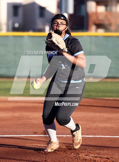 Thumbnail 3 in Peoria vs Estrella Foothills (Owls Kickoff Classic Tournament) photogallery.