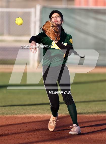 Thumbnail 1 in Peoria vs Estrella Foothills (Owls Kickoff Classic Tournament) photogallery.