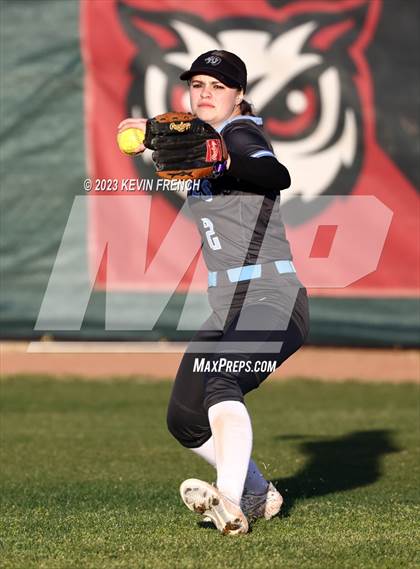 Thumbnail 1 in Peoria vs Estrella Foothills (Owls Kickoff Classic Tournament) photogallery.