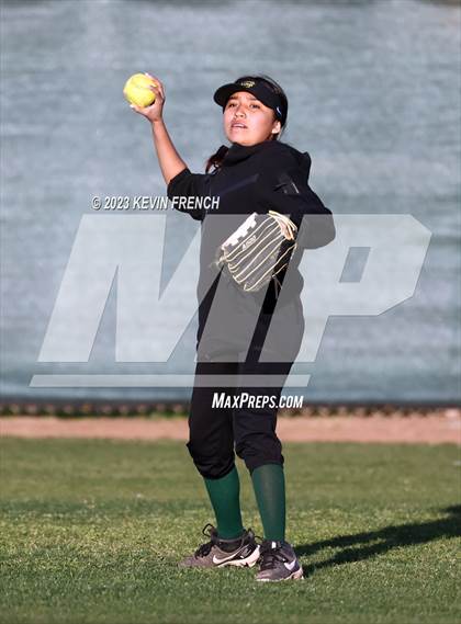 Thumbnail 3 in Peoria vs Estrella Foothills (Owls Kickoff Classic Tournament) photogallery.