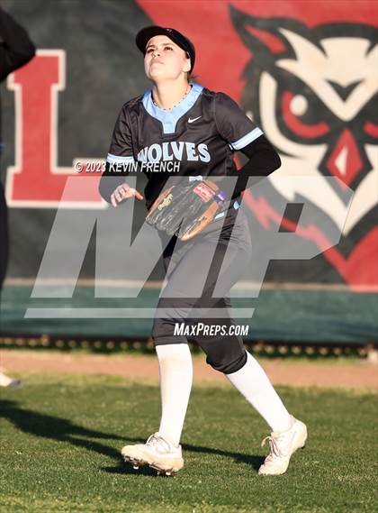 Thumbnail 1 in Peoria vs Estrella Foothills (Owls Kickoff Classic Tournament) photogallery.