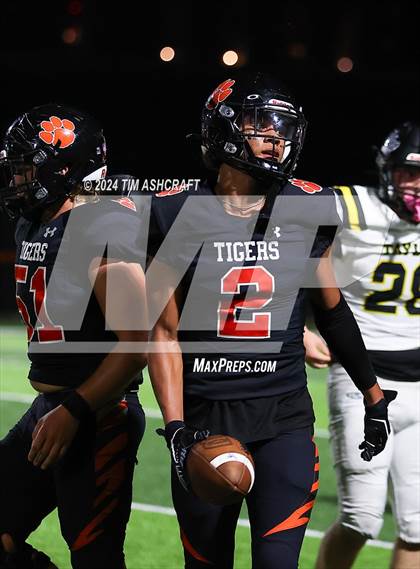 Thumbnail 1 in Taylor @ Lawrenceburg photogallery.