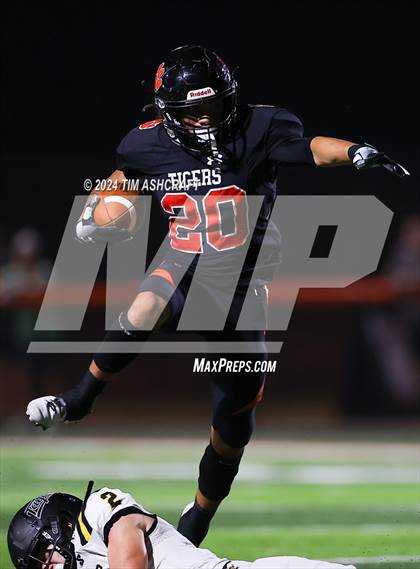Thumbnail 3 in Taylor @ Lawrenceburg photogallery.