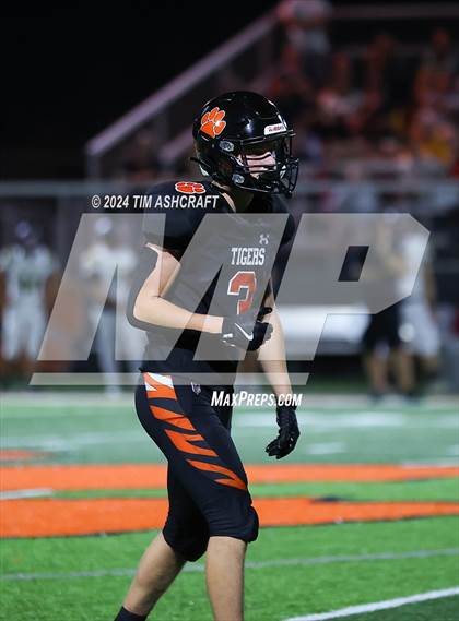 Thumbnail 1 in Taylor @ Lawrenceburg photogallery.