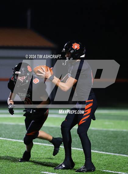Thumbnail 2 in Taylor @ Lawrenceburg photogallery.