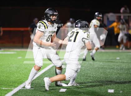 Thumbnail 1 in Taylor @ Lawrenceburg photogallery.