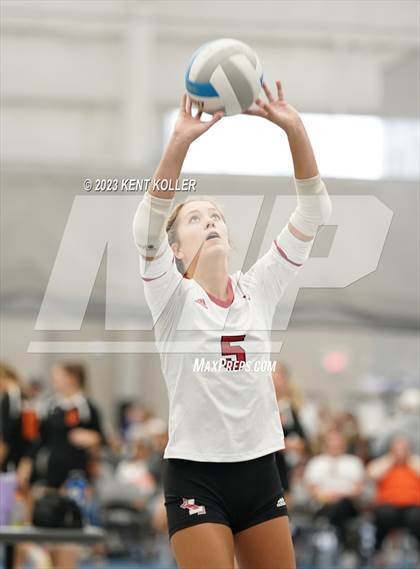 Thumbnail 1 in Utica Eisenhower vs. Lowell photogallery.