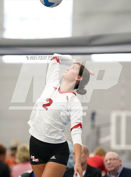 Thumbnail 2 in Utica Eisenhower vs. Lowell photogallery.