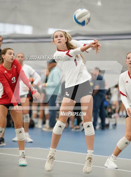 Thumbnail 2 in Utica Eisenhower vs. Lowell photogallery.