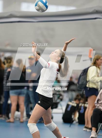 Thumbnail 3 in Utica Eisenhower vs. Lowell photogallery.