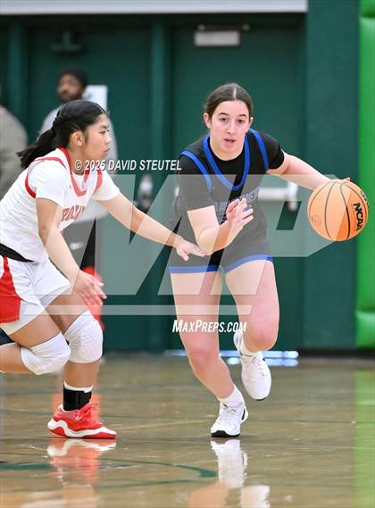 Thumbnail 2 in Caruthers vs. Lincoln (St. Mary's MLK Classic) photogallery.