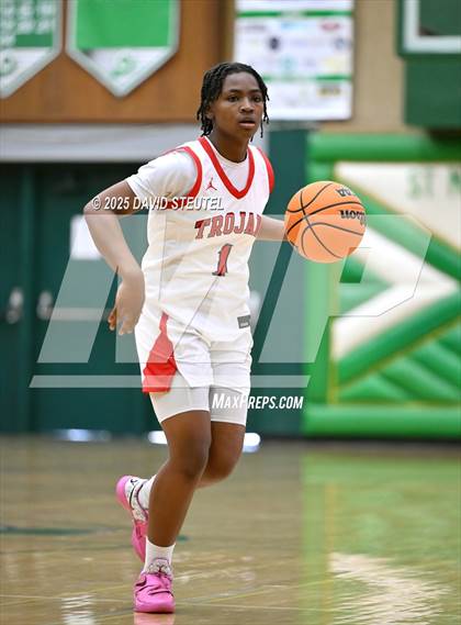Thumbnail 2 in Caruthers vs. Lincoln (St. Mary's MLK Classic) photogallery.
