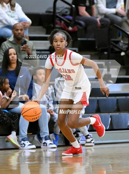 Thumbnail 3 in Caruthers vs. Lincoln (St. Mary's MLK Classic) photogallery.