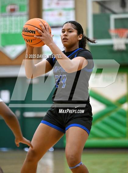Thumbnail 3 in Caruthers vs. Lincoln (St. Mary's MLK Classic) photogallery.