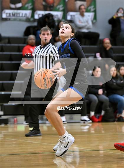 Thumbnail 2 in Caruthers vs. Lincoln (St. Mary's MLK Classic) photogallery.