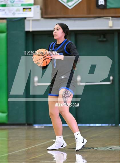 Thumbnail 3 in Caruthers vs. Lincoln (St. Mary's MLK Classic) photogallery.