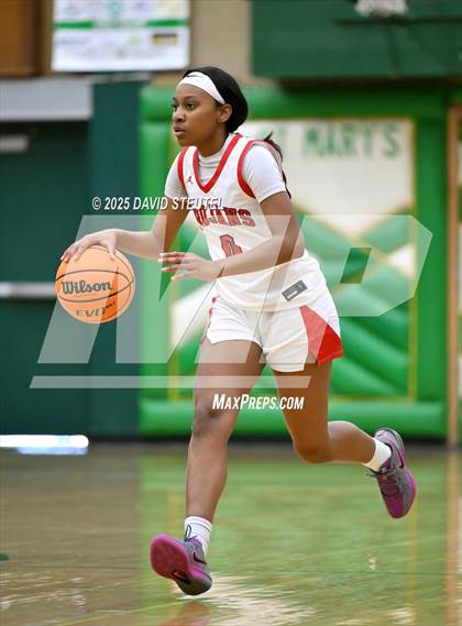 Thumbnail 1 in Caruthers vs. Lincoln (St. Mary's MLK Classic) photogallery.
