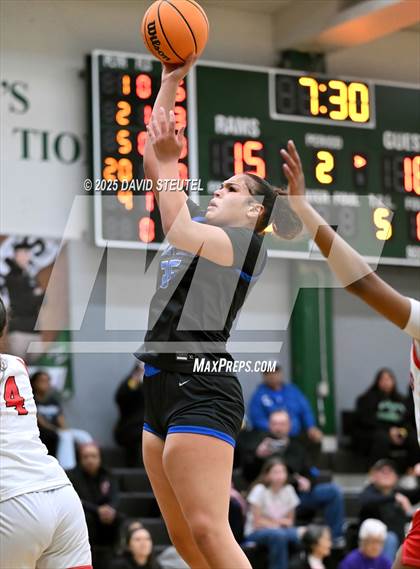 Thumbnail 1 in Caruthers vs. Lincoln (St. Mary's MLK Classic) photogallery.