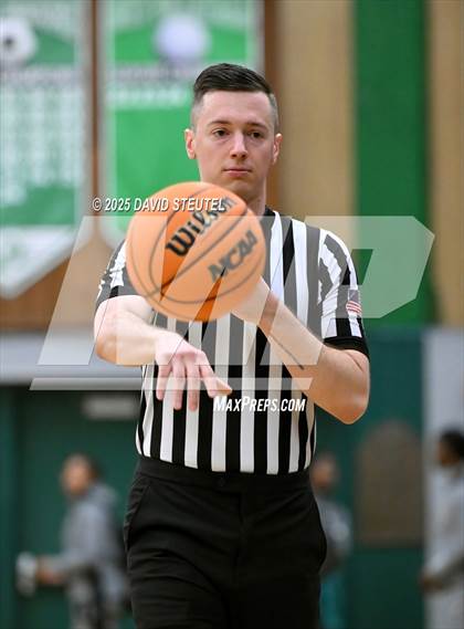 Thumbnail 1 in Caruthers vs. Lincoln (St. Mary's MLK Classic) photogallery.