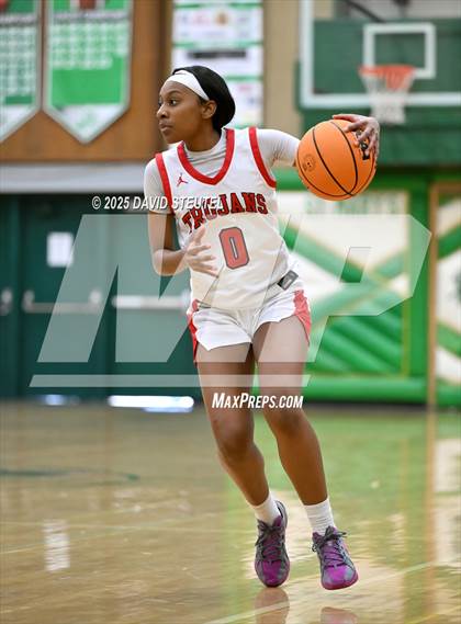 Thumbnail 3 in Caruthers vs. Lincoln (St. Mary's MLK Classic) photogallery.