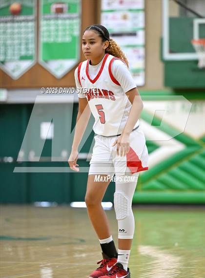 Thumbnail 2 in Caruthers vs. Lincoln (St. Mary's MLK Classic) photogallery.