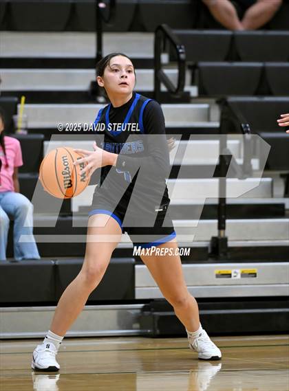 Thumbnail 2 in Caruthers vs. Lincoln (St. Mary's MLK Classic) photogallery.
