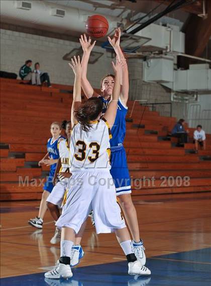 Thumbnail 3 in Ramona vs Parker (Bronco Invitational) photogallery.