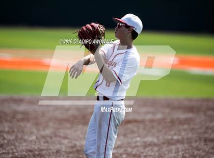 Thumbnail 2 in Lake Dallas vs. Grapevine (UIL 5A Bi-District Playoff) photogallery.