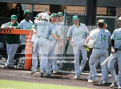 Thumbnail 3 in Lake Dallas vs. Grapevine (UIL 5A Bi-District Playoff) photogallery.