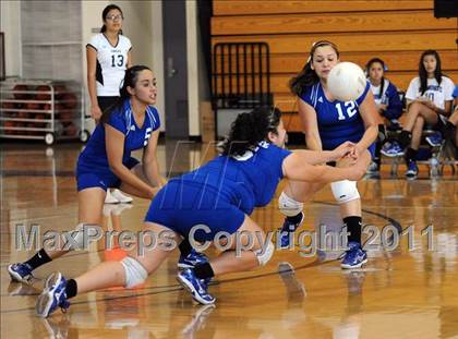 Thumbnail 1 in El Monte @ Gabrielino photogallery.