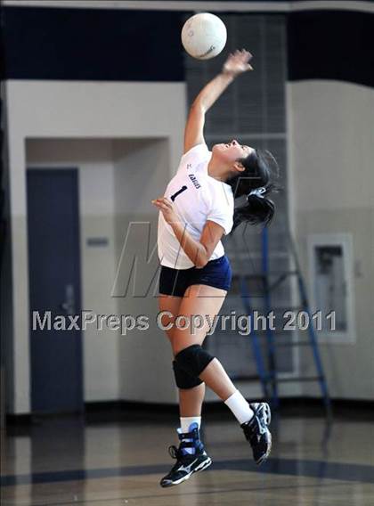 Thumbnail 1 in El Monte @ Gabrielino photogallery.