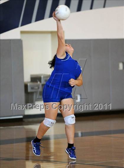 Thumbnail 2 in El Monte @ Gabrielino photogallery.