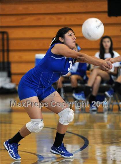 Thumbnail 3 in El Monte @ Gabrielino photogallery.