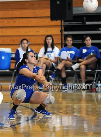 Thumbnail 3 in El Monte @ Gabrielino photogallery.