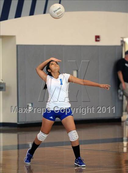 Thumbnail 2 in El Monte @ Gabrielino photogallery.