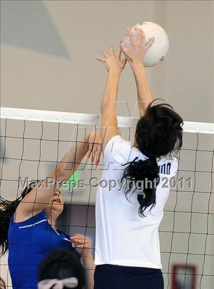 Thumbnail 3 in El Monte @ Gabrielino photogallery.