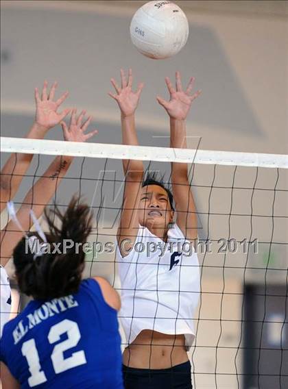 Thumbnail 3 in El Monte @ Gabrielino photogallery.