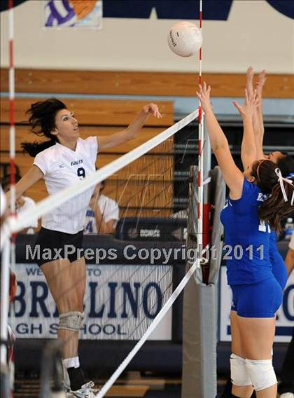 Thumbnail 3 in El Monte @ Gabrielino photogallery.