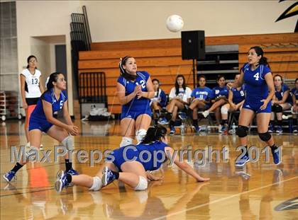 Thumbnail 2 in El Monte @ Gabrielino photogallery.