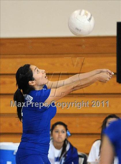 Thumbnail 1 in El Monte @ Gabrielino photogallery.