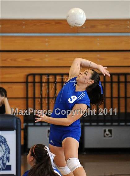 Thumbnail 1 in El Monte @ Gabrielino photogallery.
