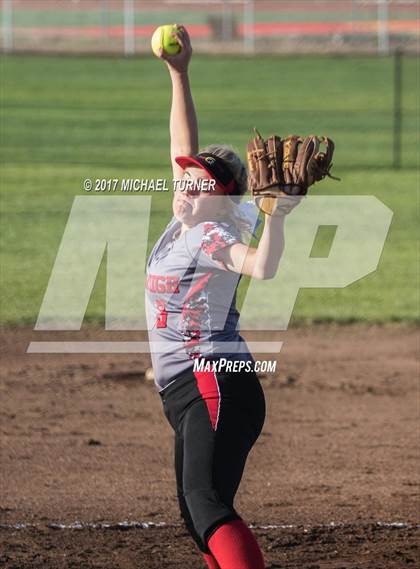 Thumbnail 2 in Foothill vs. Chico photogallery.