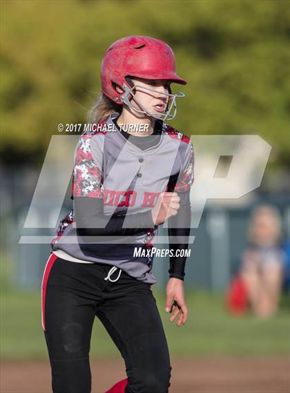Thumbnail 1 in Foothill vs. Chico photogallery.