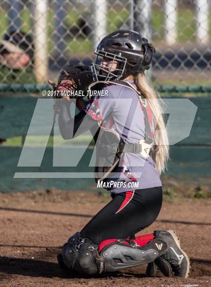 Thumbnail 3 in Foothill vs. Chico photogallery.
