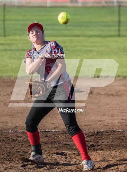 Thumbnail 2 in Foothill vs. Chico photogallery.