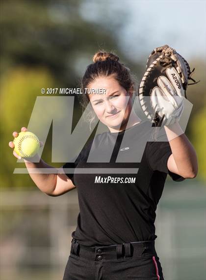 Thumbnail 1 in Foothill vs. Chico photogallery.